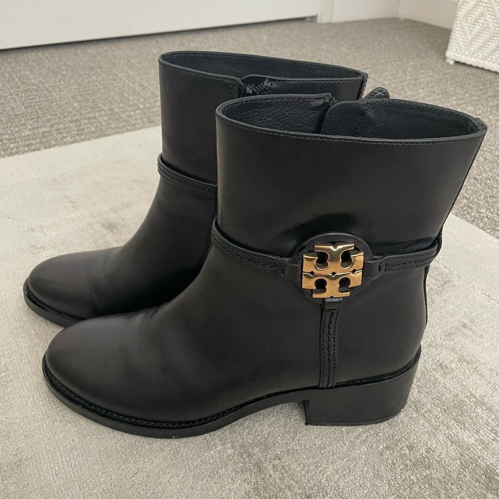 Tory Burch Black Boots Size 8!